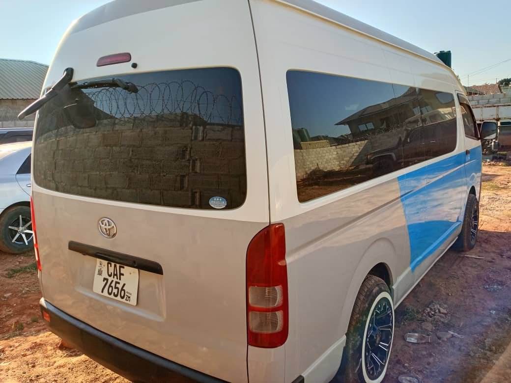 Mini bus